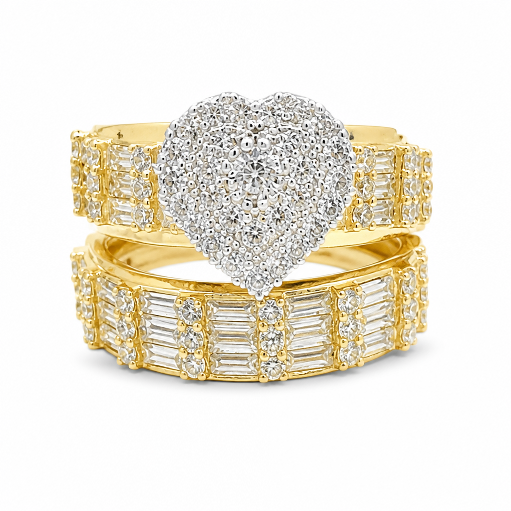 Anillos de compromiso en forma de corazon
