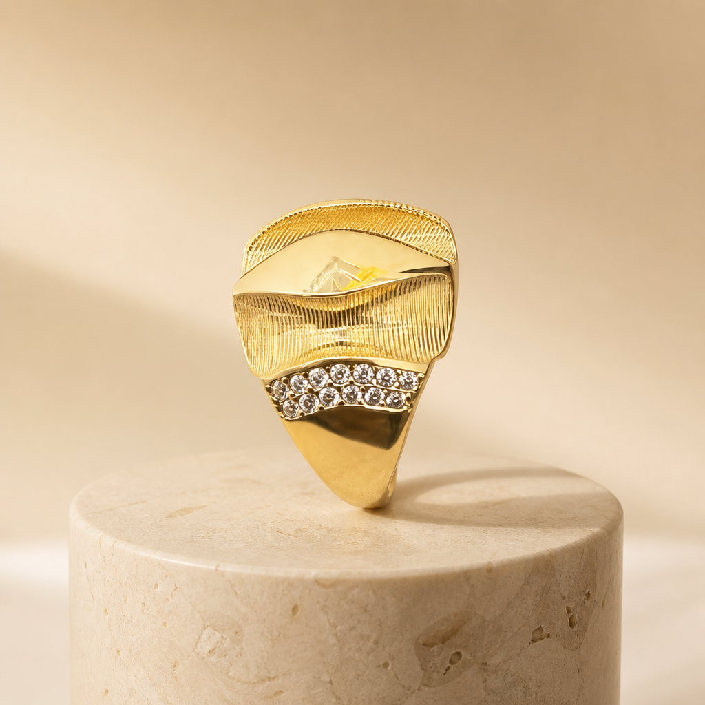 Anillo elegante en oro de 10k amarillo