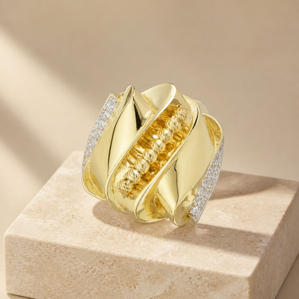 Anillo dorado de diseño elegante y moderno