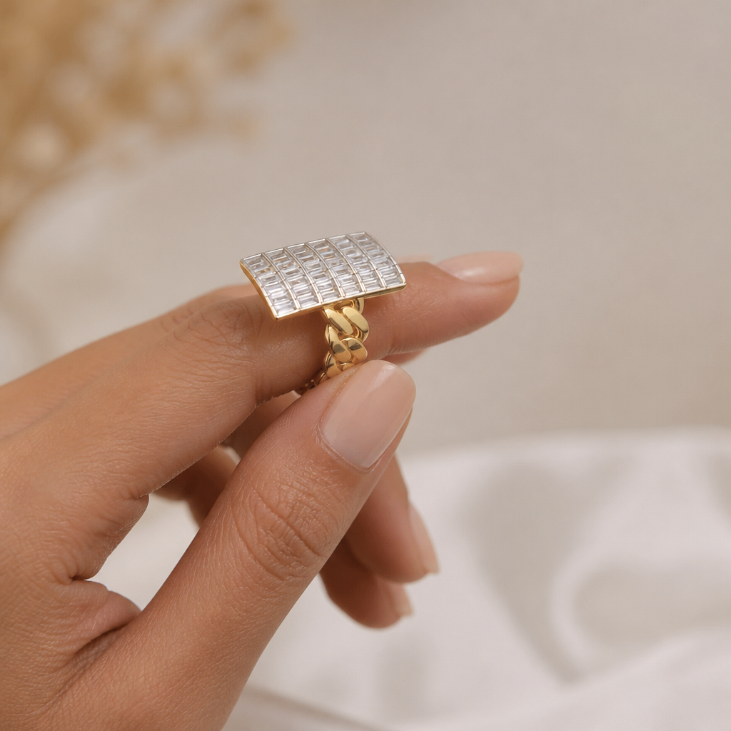 Anillo Rectangular con Zirconia