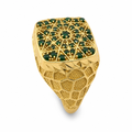 Anillo para caballero en oro de 10k amarillo con piedras verdes.